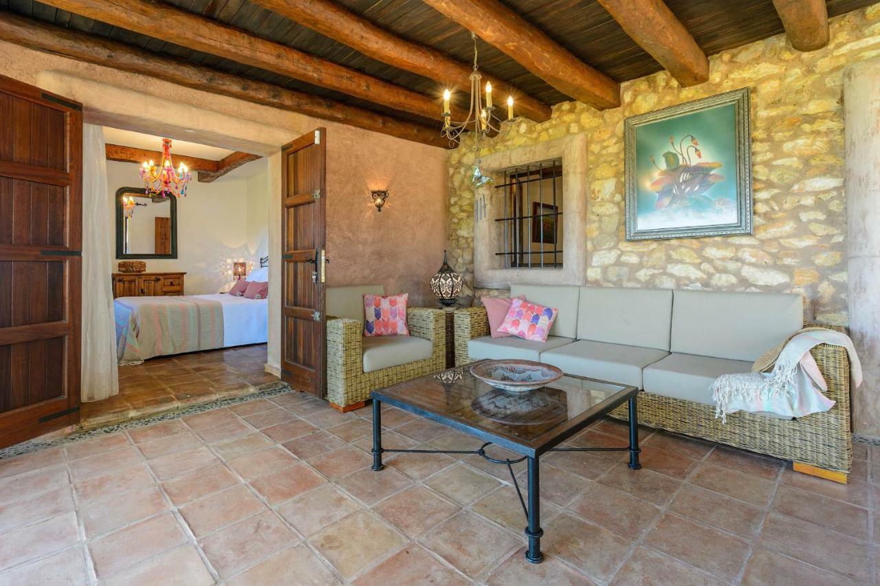 Finca Niko Villa Санта Еулалия дел Рио Екстериор снимка